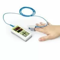 Пульсоксиметр портативный МЕДПЛАНТ Окситест-1 с сетевым адаптером и взрослым датчиком, артикул 916