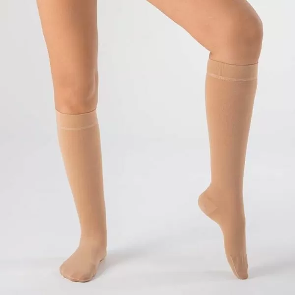 Гольфы компрессионные Evolution ТК.911 унисекс 1 класс компрессии с закрытым носком цвет бежевый  