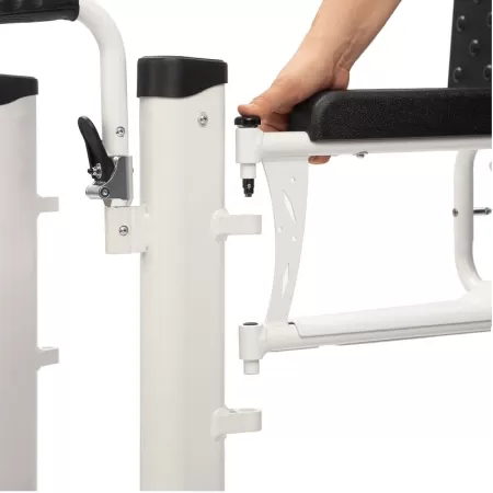 Кресло для перемещения Ortonica TU-13 с санитарным оснащением и электрическим приводом