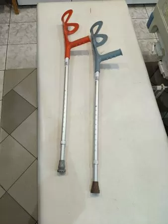 Костыль-канадка б/у, шт