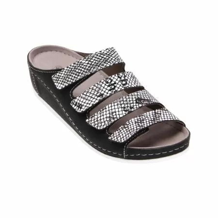 Сабо женские "Luomma" LM-703N.036B газета/черный 