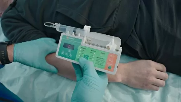 Дозатор шприцевый портативный лекарственных средств МЕДПЛАНТ ДШП 5-20-Шмель, артикул 1450