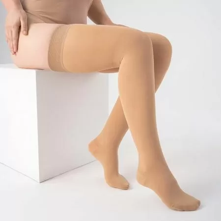 Чулки компрессионные Evolution ТК.931 унисекс 1 класс компрессии с закрытым носком и гладкой резинкой цвет бежевый