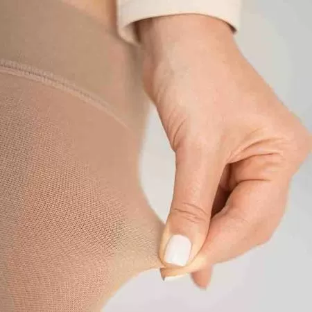 Чулки компрессионные Evolution ТК.931 унисекс 2 класс компрессии с закрытым носком и гладкой резинкой цвет бежевый