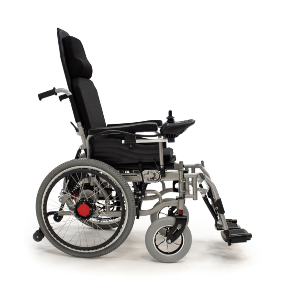 Кресло-коляска с электроприводом MET COMFORT 21 NEW, артикул 21158, ширина сиденья 45 см, колеса пневматические