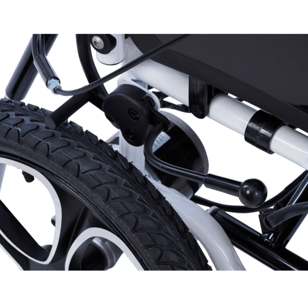 Кресло-коляска с электроприводом MET COMFORT 85 складная, с регулировкой угла наклона спинки и подножек