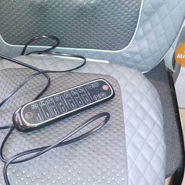 Накидка массажная MEDISANA MC 824 